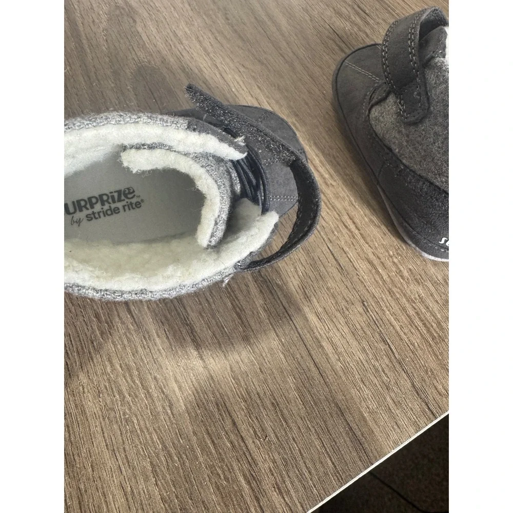 Surprize by Stride Rite Baby Boots Gray Faux Fur Lined Soft Sole 12-18 Months